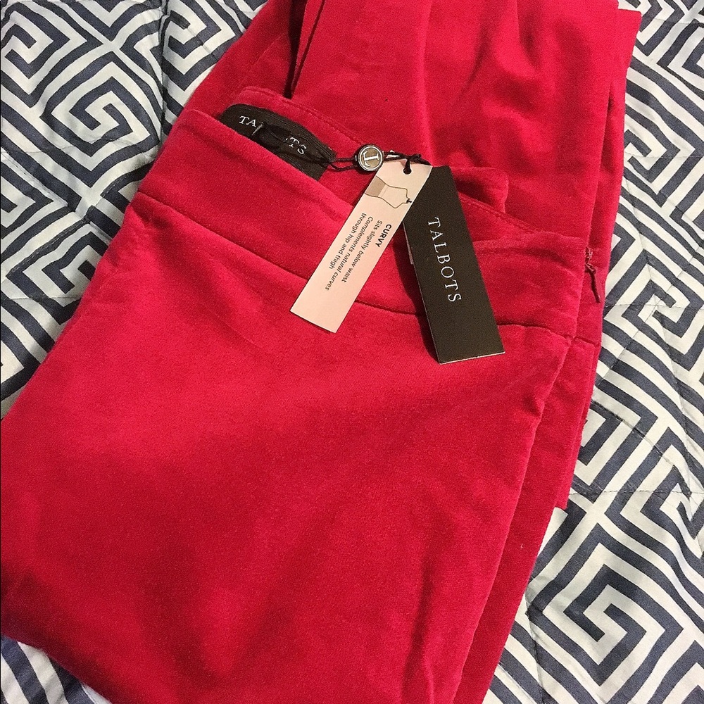 Curvy women’s pants red felt